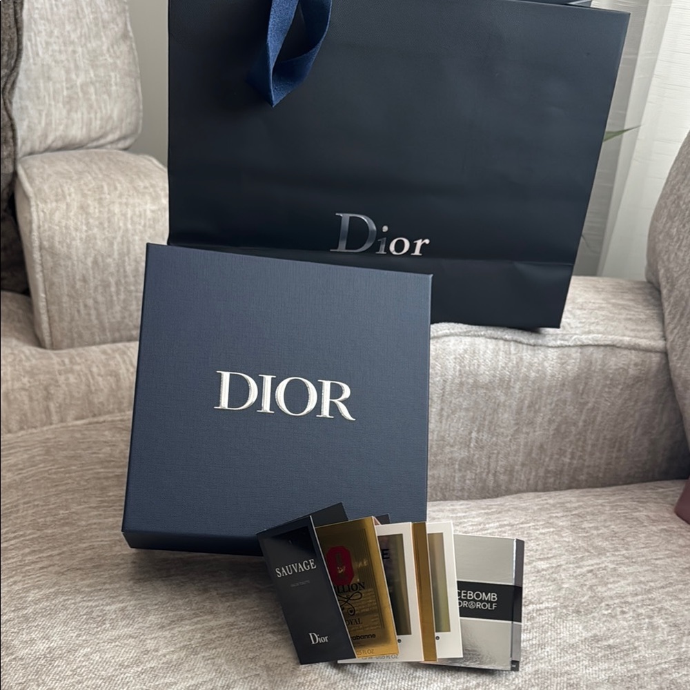Dior Navy Gift Set with Fragrance Samples